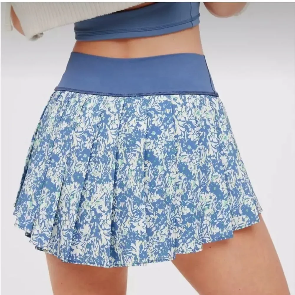 Aerie Sage Green Palm Leaf Pleated Skort